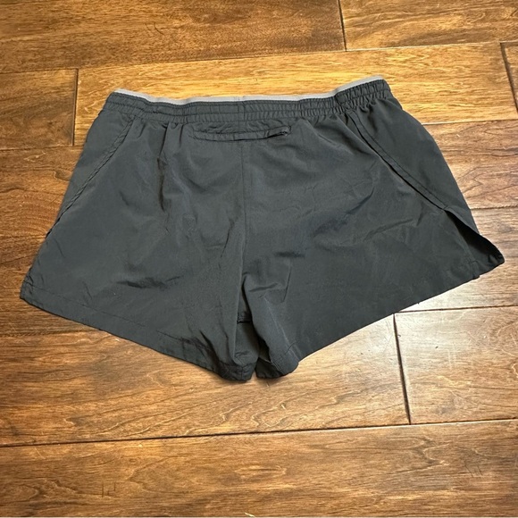 Nike Women’s Athletic Dri-Fit Black Shorts Medium - Picture 5 of 8